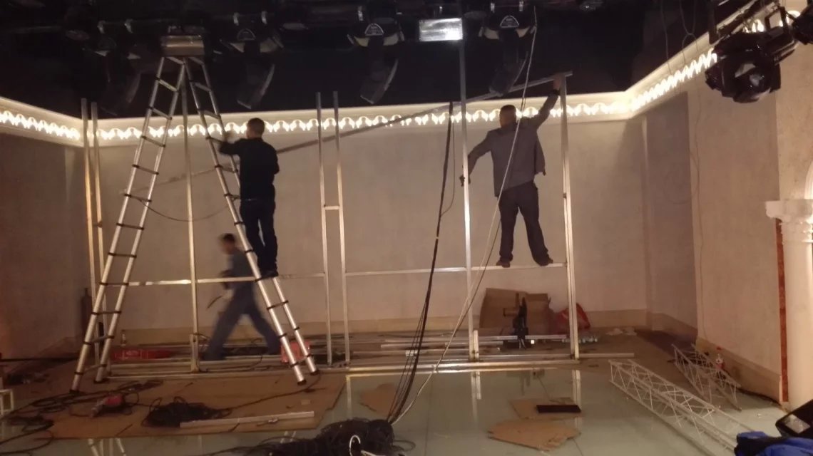 室內(nèi)全彩LED顯示屏,室內(nèi)全彩P5,室內(nèi)全彩LED,LED顯示屏 室內(nèi)全彩LED顯示屏,室內(nèi)全彩P5,室內(nèi)全彩LED,LED顯示屏